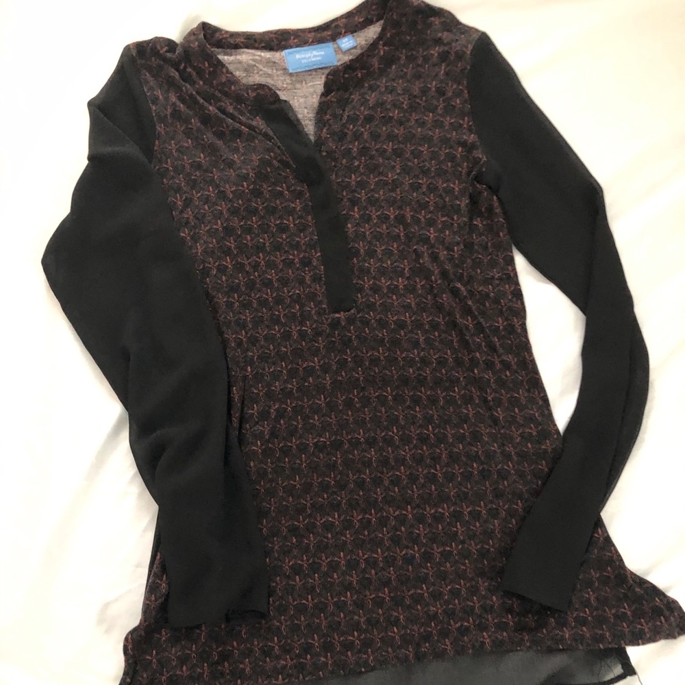 Simply Vera. Vera Wang top